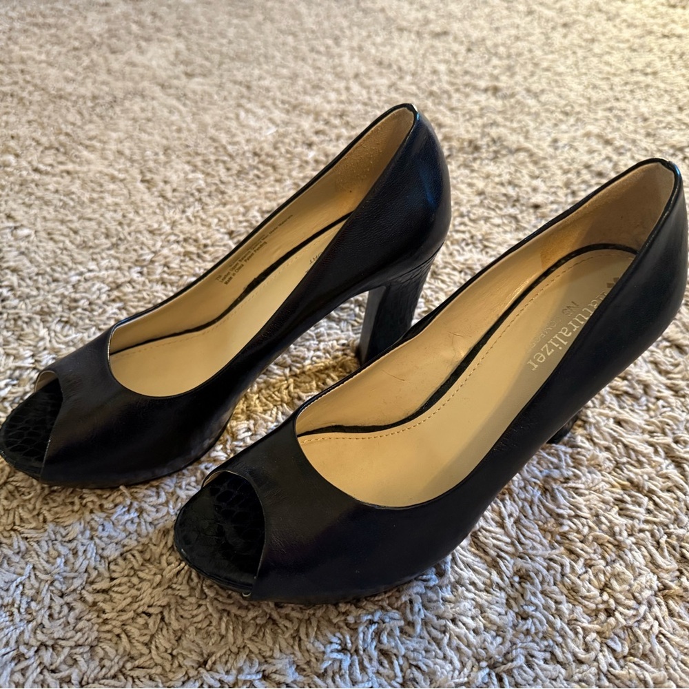 Naturalizer Black Elegant Heels